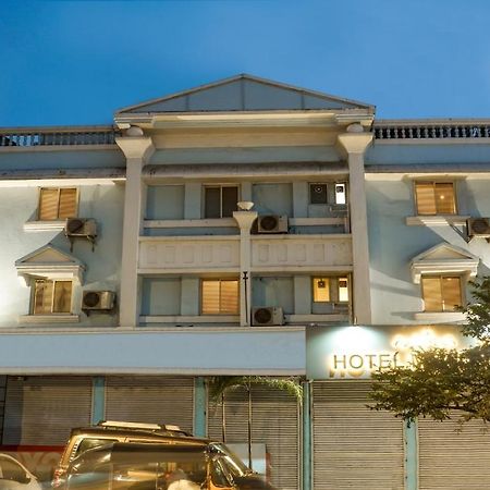 Treebo Trip Meadow Inn Bombaj Zewnętrze zdjęcie